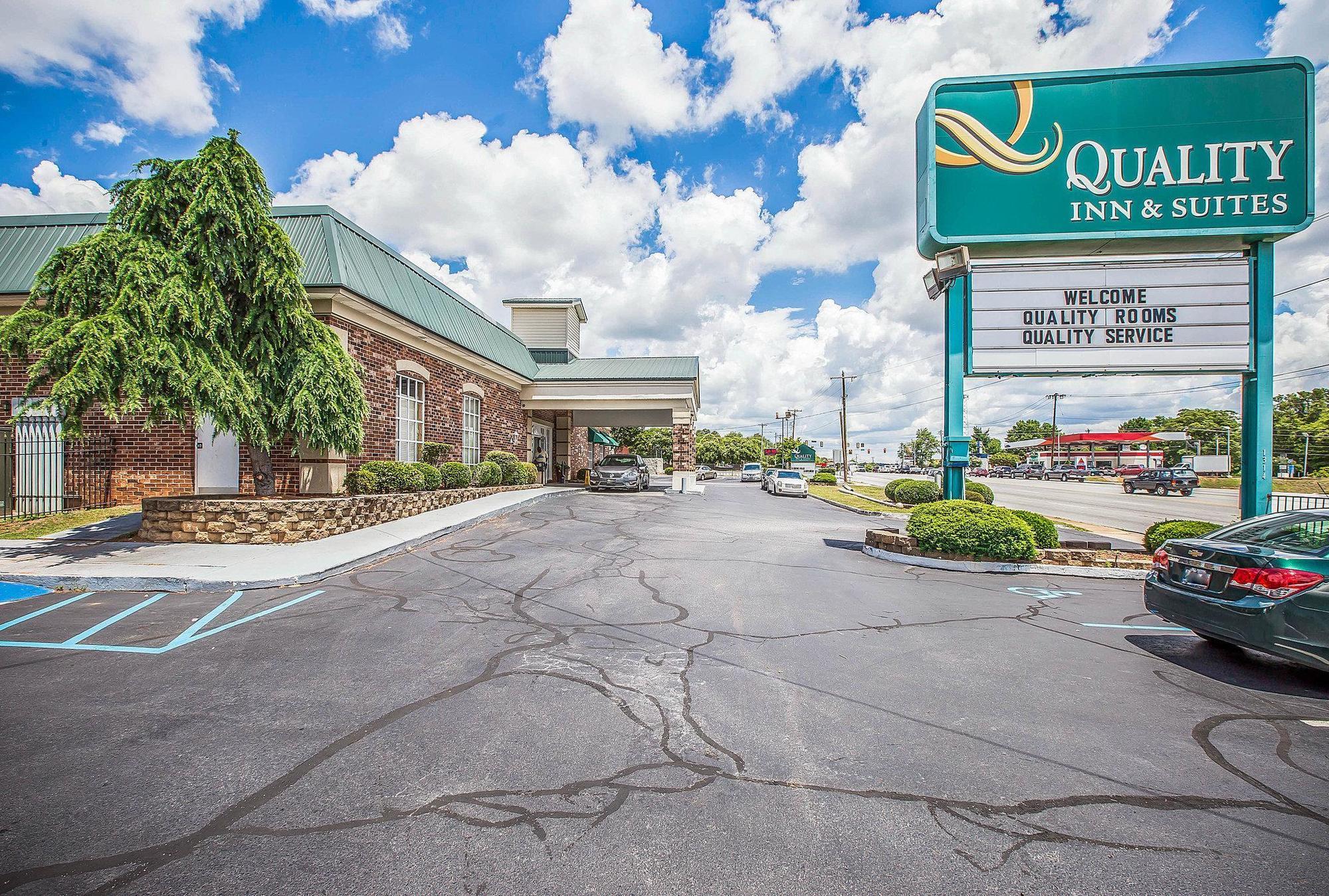 Greenville Inn & Suites מראה חיצוני תמונה