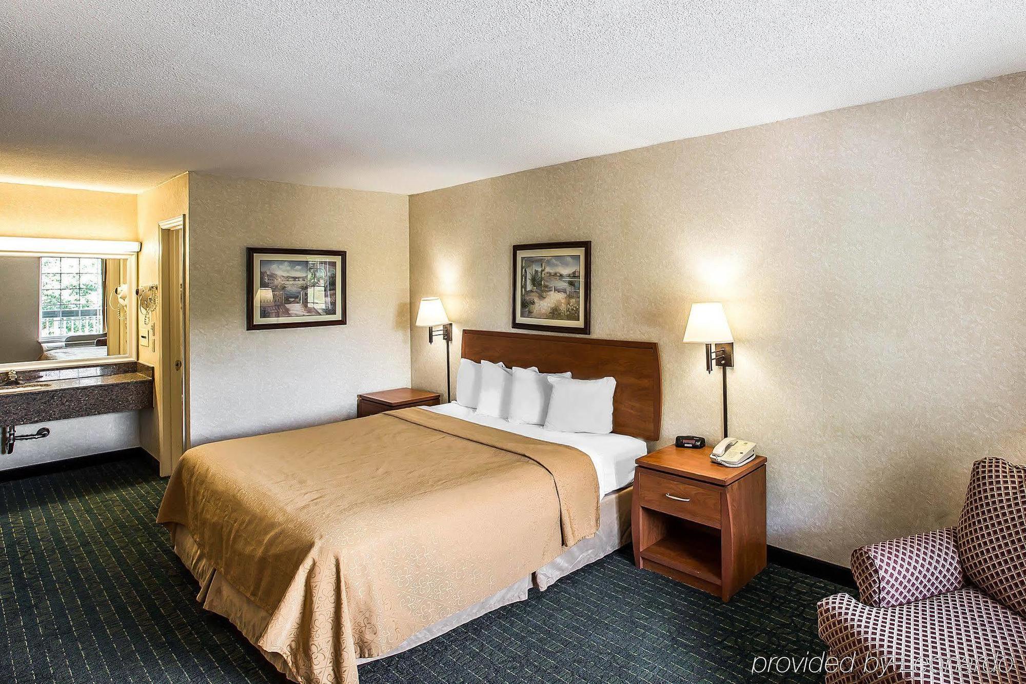 Greenville Inn & Suites מראה חיצוני תמונה